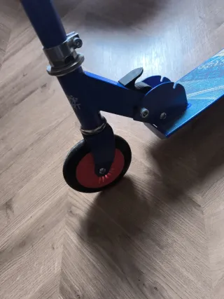 Patinete infantil azul