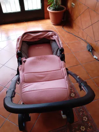 Carrito de bebé rosa completo paseo y coche