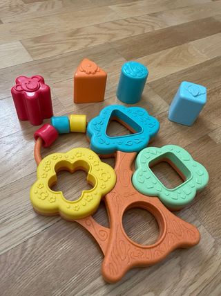 Juego de encaje árbol bebé Chicco