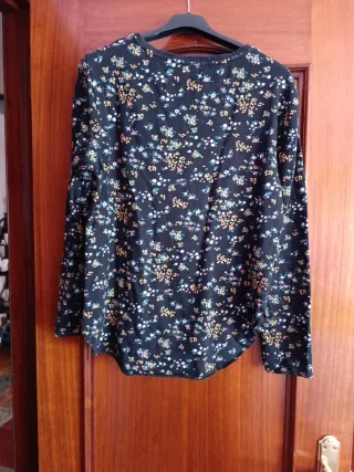 Camiseta estampada flores