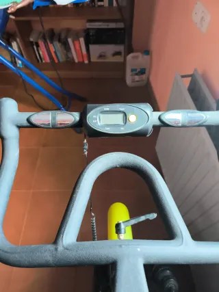 Bicicleta Estática Diadora Negra y Verde