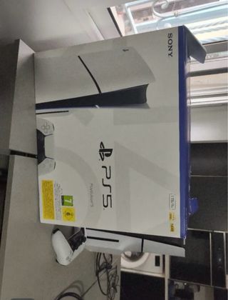 PS5 Slim 1TB blanca + PS4 1TB + 2 juegos y mandos