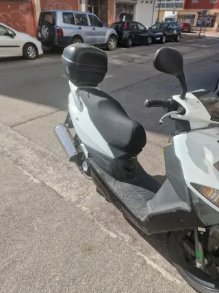 DAELIM Dailing 125cc Scooter Blanca