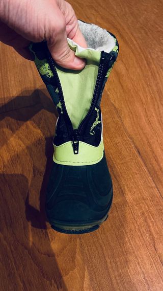 Botas de esquí para niño. Num 30. Con luz.