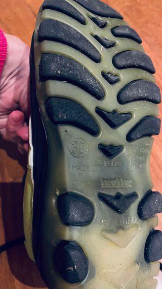 Botas de esquí para niño. Num 30. Con luz.