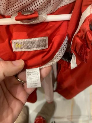 Chaqueta cortavientos Quechua Roja XXL