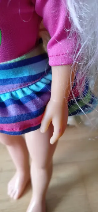 Nancy con tizas para el pelo