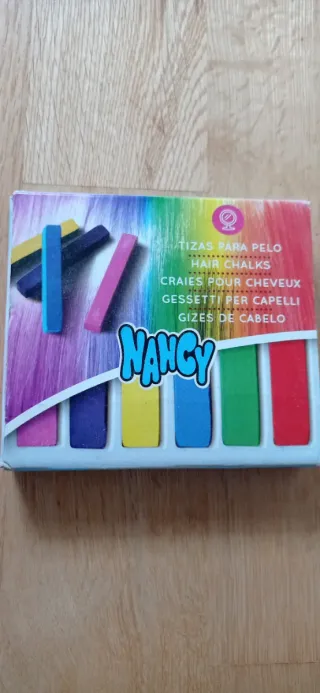 Nancy con tizas para el pelo