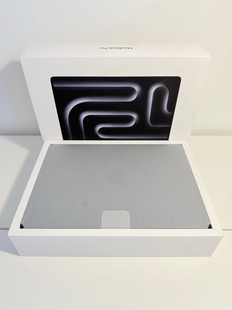 Apple Macbook Pro M4 14 Como Nuevo 3 Años Garantia afbeelding 3