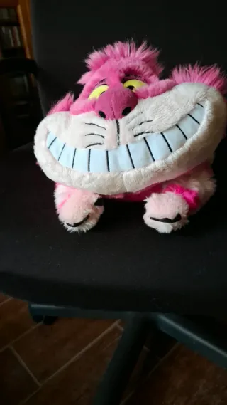Peluche Gato Alicia en el País de las Maravillas
