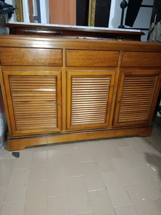 Mueble de madera