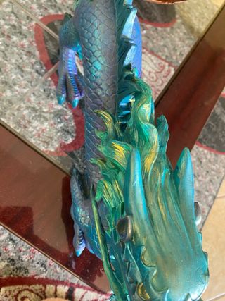 Grande Statua di Drago Dipinta a Mano