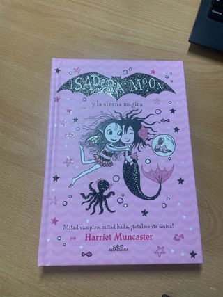 Isadora Moon pack