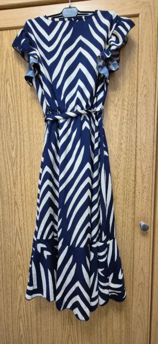 Vestido Shein Talla L Azul y Blanco