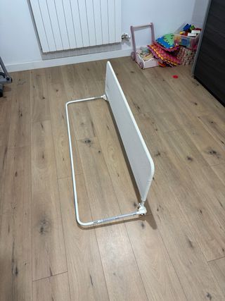 Dos Barreras de protección para cama marca Jane