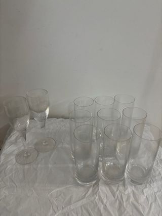 Lote de copas y vasos de cristal