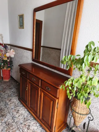 Recibidor de madera,urge su venta por traslado