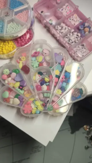 Kit per Bracciali e Collane con Perline