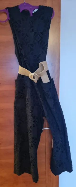 Mono Zara encaje negro