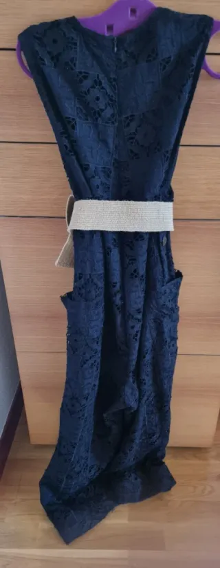 Mono Zara encaje negro