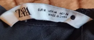 Mono Zara encaje negro