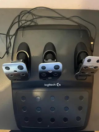 Logitech G29 Volante + Pedali PS5/PS4/PC