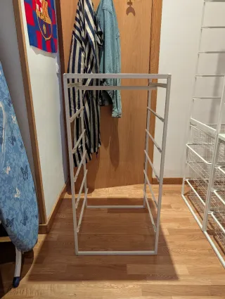 Armario modular metálico y plástico