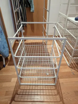 Armario modular metálico y plástico