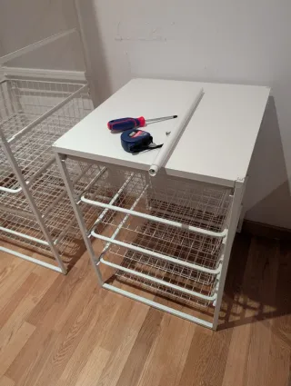 Armario modular metálico y plástico