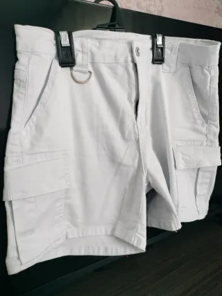 Pantalón corto elástico blanco