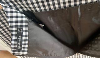 Falda Stradivarius cuadros blanco y negro