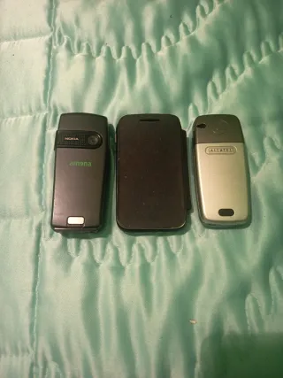 Lote 3 Móviles Antiguos Nokia, Samsung, Alcatel