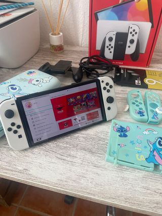 Nintendo Switch OLED Bianca