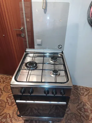 Cocina Gas Horno Eléctrico