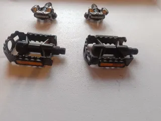 Pedales Shimano M520SPD negro MTB y pedales normal