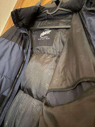 Abrigo oversize Pull&Bear azul y negro Talla M