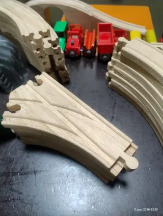 Tren de madera y accesorios