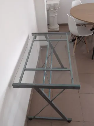 Escritorio cristal y acero plateado