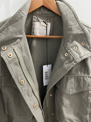 Chaqueta Guess Verde Oliva