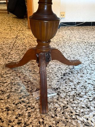 Mesa de comedor de madera y cristal(Para restaurar