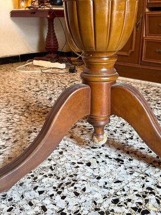 Mesa de comedor de madera y cristal(Para restaurar