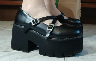 Scarpe Mary Jane Nere con Plateau