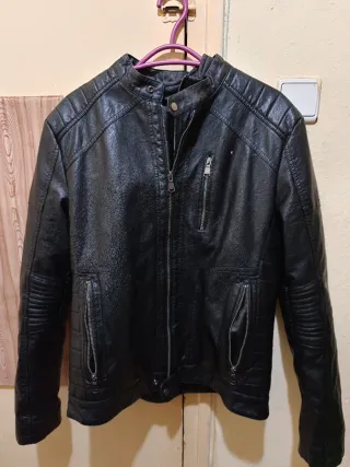 Chaqueta hombre negra con chaleco