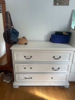 Cómoda de madera de roble