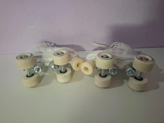 Patines infantiles talla 30 como nuevos