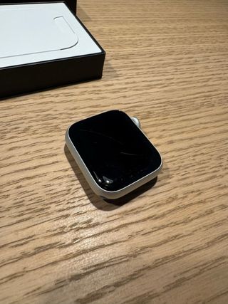 Apple Watch Nike S6 40mm in alluminio argento