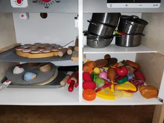 Cocina de juguete con accesorios