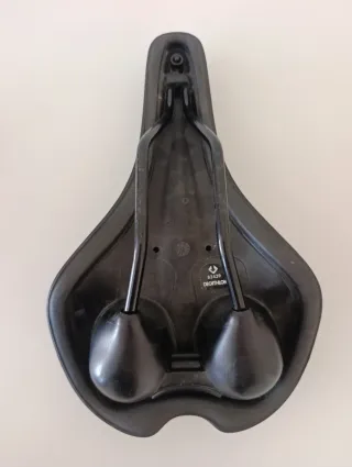 Sillín Btwin Ergo Fit System Negro