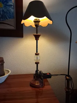 Lámpara de mesa antigua con regalo bombilla led