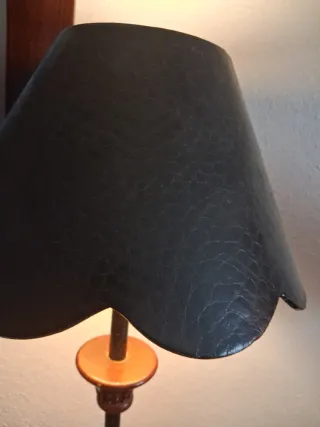 Lámpara de mesa antigua con regalo bombilla led